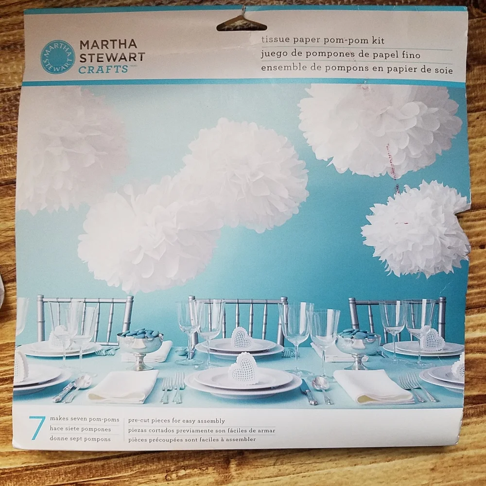 Martha Stewart White Tissue Paper Pom-Pom Party Decorations